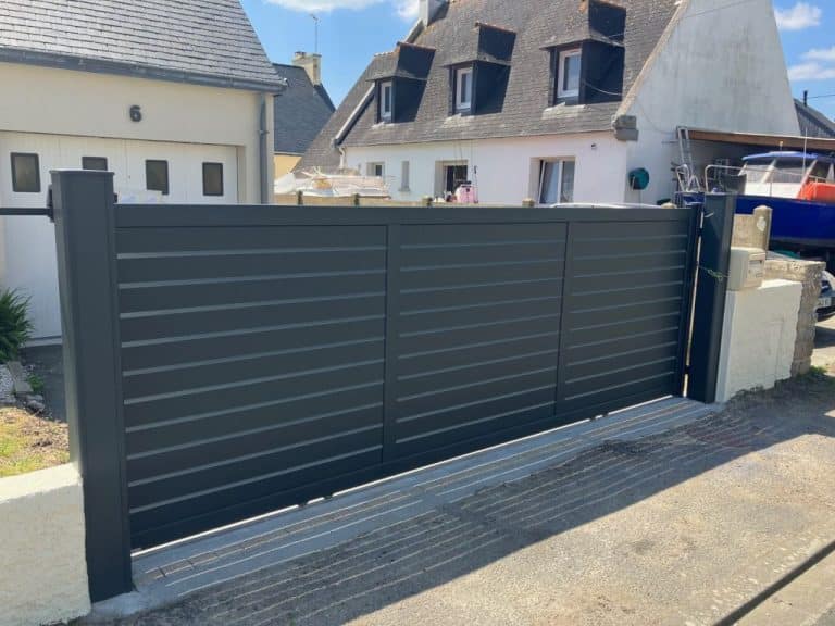 quimper portail kostum alu